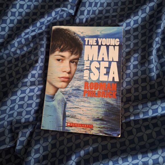 The young man and the sea - Picture 1 of 9